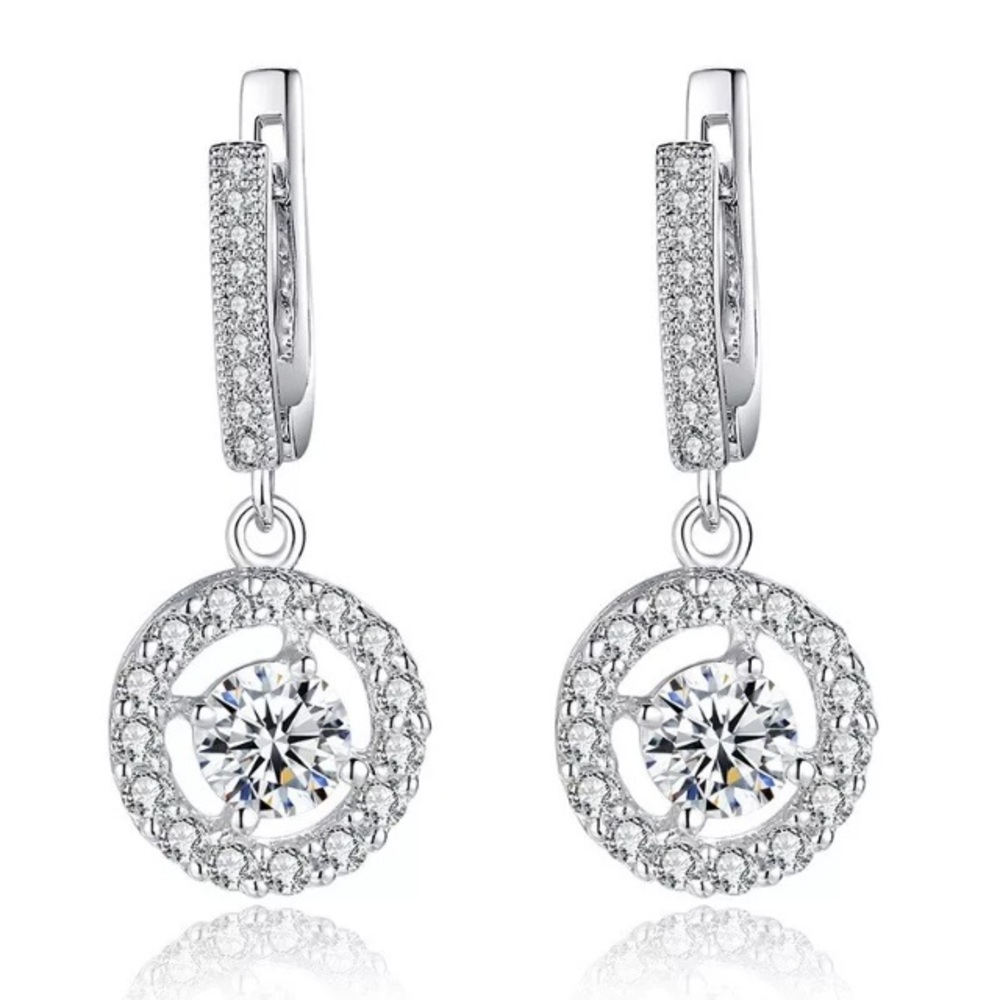 Gorgeous 925 Silver White Sapphire Drop Earrings